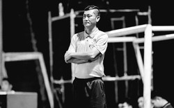 Trọng tài Việt Nam đột quỵ trên sân bóng qua đời