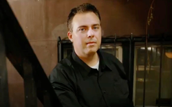 Bê bối từ thiện chấn động giới hoạt động xã hội: Nhà sáng lập biển thủ 2,5 triệu USD, lập HĐQT “ma” để thâu tóm dòng tiền