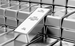 Mua bạc tưởng dễ nhưng không hề: 3 lưu ý quan trọng