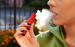 Cảnh báo nguy cơ gây nghiện từ thuốc lá điện tử “ngọt như kẹo”