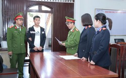 Bắt tạm giam chủ kho hàng Nguyễn Văn Tuyền