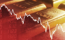 Tối 29/12, giá vàng thế giới bất ngờ quay đầu giảm mạnh hơn 200 USD/ounce