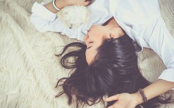 Tôi chỉ ngủ 5 tiếng mỗi đêm mà vẫn thấy ổn: Bác sĩ chỉ nói một câu mà khiến tôi giật mình