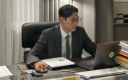 Có 1 từ trong tiếng Việt: Càng nói nhiều, càng lộ ra mình… "hết phép"