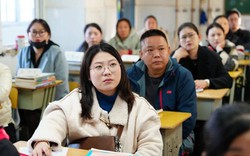 Giáo viên 30 năm nói thẳng: Không biết tiên tri nhưng nhìn vào nhóm chat phụ huynh, tôi biết đứa trẻ nào sẽ vượt trội trong tương lai