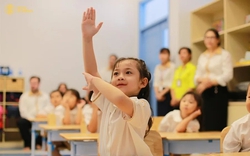 Giáo viên 25 năm dạy học tiết lộ: Nghe cách cha mẹ gọi con, tôi có thể nhìn thấu tương lai trẻ