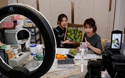 Kinh doanh online trên Shopee, TikTok, các sàn đã nộp thuế thay, hộ kinh doanh cần xuất hóa đơn nữa không? - Cục Thuế trả lời