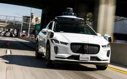 Nghề lạ đời nhất kỷ nguyên xe tự hành: Một lần đóng cửa xe cũng có thể kiếm được 600 nghìn đồng