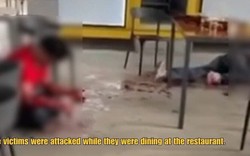 Đang ăn uống ở nhà hàng, các thực khách bị đám người bịt mặt ùa vào tấn công, 1 người tử vong
