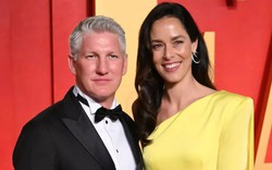 Ngôi sao tennis xinh đẹp tuyệt trần nộp đơn ly hôn huyền thoại MU vì bị "cắm sừng"