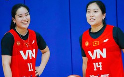 Chị em song sinh Thảo My, Thảo Vy khoe visual sáng bừng cùng tuyển bóng rổ Việt Nam chuẩn bị cho SEA Games 33