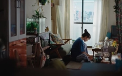 Chủ nhà giàu phát hiện bi kịch của giúp việc nói tiếng Anh như gió: Lương 18 triệu nhưng chỉ được tiêu 1,5 triệu