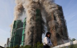 Hong Kong đồng loạt gỡ lưới che công trình sau vụ cháy chung cư kinh hoàng