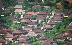 Lý giải nguyên nhân hiện tượng hiếm ở ngôi làng Lạng Sơn: Vì sao 400 nhà dân đều quay về 1 hướng?