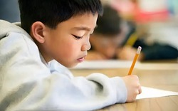 Con có 3 biểu hiện này, cha mẹ phải cảnh giác!