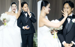 Đám cưới Hương Ly tại Hà Nội: Cô dâu che bụng lùm lùm, chồng đại gia rưng rưng trên lễ đường