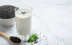 Thêm 1 loại hạt vào sữa giúp bảo vệ mạch máu và ngăn ngừa tắc nghẽn - phụ nữ uống còn hưởng nhiều lợi ích thời kỳ mãn kinh