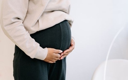 Thai nhi “biến mất” khỏi tử cung, bác sĩ mở "cuộc truy tìm"