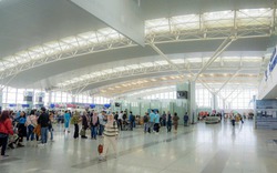 Nhà ga T2 Nội Bài sau mở rộng, thiết bị hiện đại tự động trả khay, không cần tháo laptop