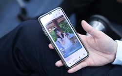 FPT tạo ứng dụng kiểu “Tinder” để se duyên nhân viên của mình với người của Vietnam Airlines