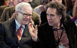 Người con trai 'bất tài' của Warren Buffett: Đốt sạch 200 triệu USD thừa kế năm 19 tuổi, phải vay tiền cha nhưng bị từ chối