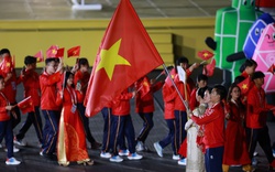 Ảnh: Toàn cảnh khai mạc SEA Games 33, lá cờ tổ quốc Việt Nam tự hào tung bay trên đấu trường khu vực