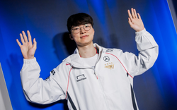 Faker "thao túng" cả thế giới game, khiến một NPH phải "sửa sai" ngay lập tức