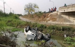 Lái ô tô đi đón vợ ở sân bay, chồng gây ra vụ tai nạn kinh hoàng, 1 chi tiết ở hiện trường hé lộ lý do