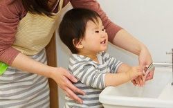 Bỏ lỡ lịch tiêm hoặc chưa thể tiêm vắc xin sởi, cần làm gì để bảo vệ trẻ trước nguy cơ mắc bệnh?