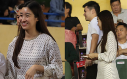 Đỗ Mỹ Linh lên xế hộp 18 tỷ cùng chủ tịch CLB Hà Nội, chiếc váy "phản chủ" làm dấy lên nghi vấn có tin vui?