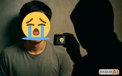 1 nam ca sĩ hoảng loạn vì bị chụp lén trong phòng tắm, danh tính thủ phạm gây ngỡ ngàng