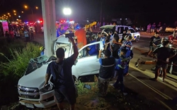 Đi ăn sinh nhật về, gia đình 5 người gặp nạn khiến 3 người tử vong, cứu hộ mở cửa thấy cảnh đau lòng