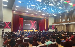 Gần 1.000 bạn trẻ đổ bộ Bách khoa trong "Ngày hội Đổi mới sáng tạo Thủ đô 2025": Sân chơi chất lượng, networking siêu xịn!
