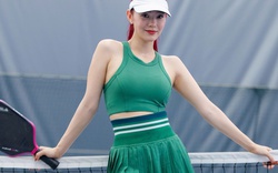 “Há hốc mồm” với visual trắng phát sáng của Minh Hằng trên sân pickleball, thời trang đỉnh, trình cũng không xoàng