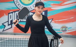 Nữ diễn viên giờ vàng VTV từng ngồi xe lăn vì pickleball vài tháng sau đã trở lại mạnh mẽ “flex” cúp và huy chương
