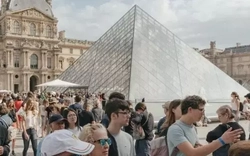 Cảnh không thể tưởng tượng nổi ở bảo tàng