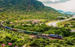 Tuyến tàu hỏa Việt Nam đẹp nhất hành tinh