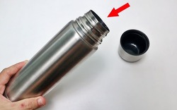 Dùng bình giữ nhiệt mà quên 5 điều này rất dễ "nuôi bệnh trong miệng" lúc nào không hay