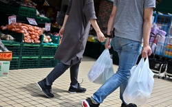 Đáng lo! Vi nhựa "ẩn núp" trong các đồ dùng nhà bếp của bạn