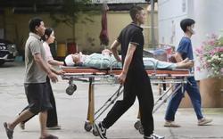 1001 TÌNH HUỐNG éo le kỳ thi TN THPT 2025: Có em đến điểm thi bằng cáng, em bị đình chỉ vì mang điện thoại, em được CSGT dùng mô tô đưa đi đổi thẻ dự thi