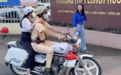 Cầm nhầm thẻ dự thi của bạn, nữ sinh được CSGT Đồng Nai hỗ trợ kịp giờ thi