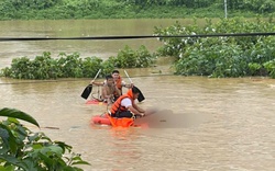 Hai cháu bé bị nước cuốn sau trận mưa lớn ở Thái Nguyên