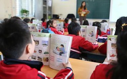 Chưa sửa sách giáo khoa trong năm 2025