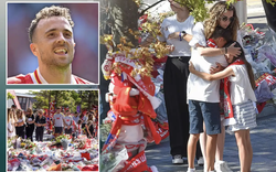 Người vợ tào khang của Diogo Jota nghẹn ngào ôm hai con tới SVĐ Anfield tưởng nhớ chồng sau tang lễ đầy nước mắt