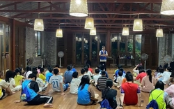 Làng Háo Hức tiếp tục hứng 'bão' chỉ trích