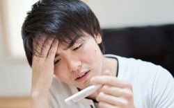 Có nên tiêm vắc xin HPV khi đang sốt, ho, trong người mệt mỏi?