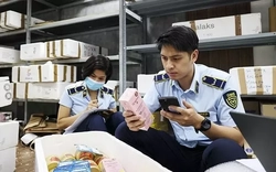 Nhập thuốc thật rồi tách vỉ, thay thế một số viên bằng thuốc kém chất lượng