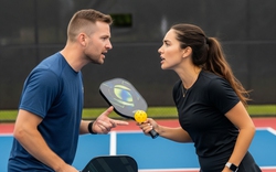 5 biểu hiện của người EQ thấp trên sân pickleball, bị đồng đội "né gấp"