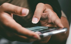 Hà Nội: Con trai tin lời người lạ đòi chuyển 250 triệu đồng, người bố lập tức báo Công an