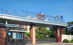 Hai trường chuyên đầu tiên đổi tên sau hợp nhất tỉnh thành